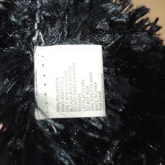 Artisan Crafted Black Eyelash Fringe Scarf - Picture 5 of 5